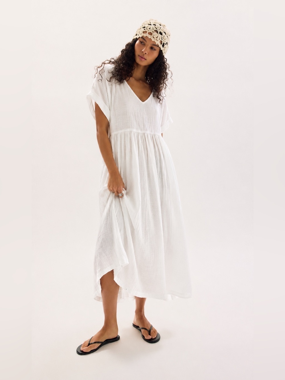 Levi’s White Maxi Dress Short Sleeve Handkerchief Hem Size Small